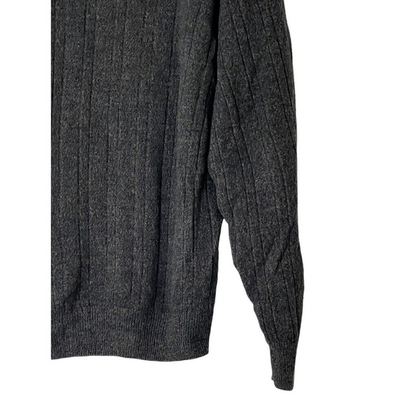 Vintage Geoffrey Beene Mens V-Neck Charcoal Gray 100% Acrylic Men's Sweater Med - Picture 3 of 7